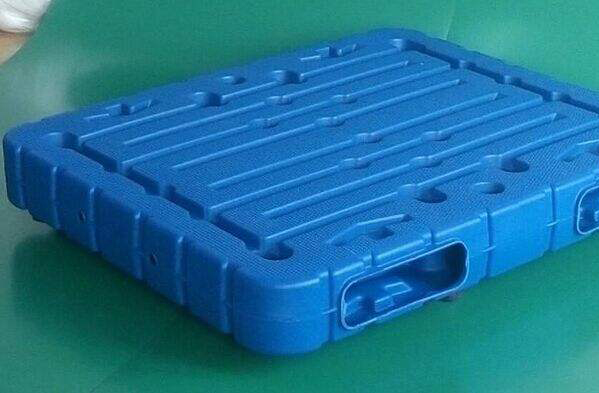 中空吹塑制品所需的材料